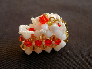 ビーズアクセサリ